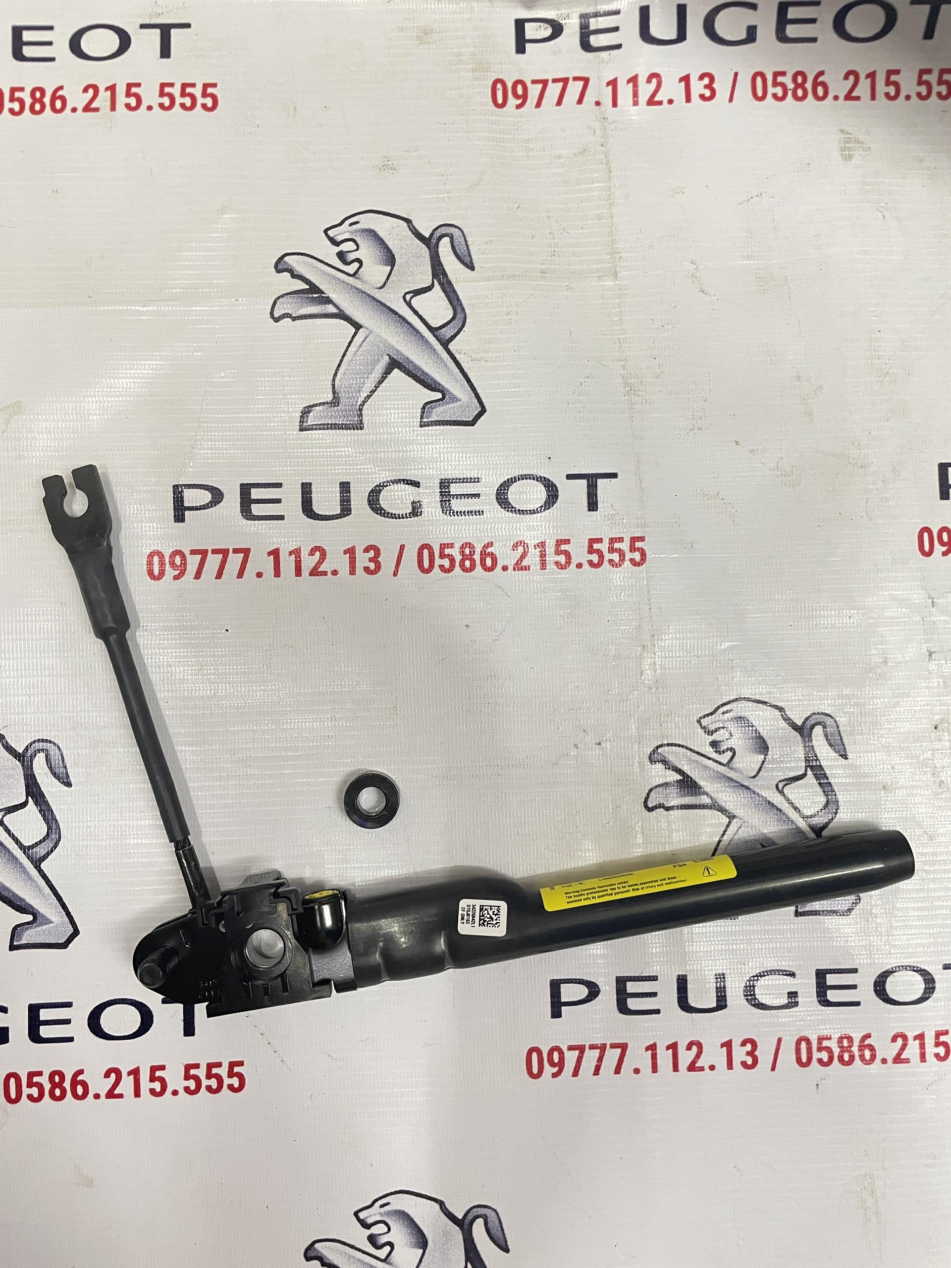 Giá Đỡ Dây Đai An Toàn Peugeot 5008
